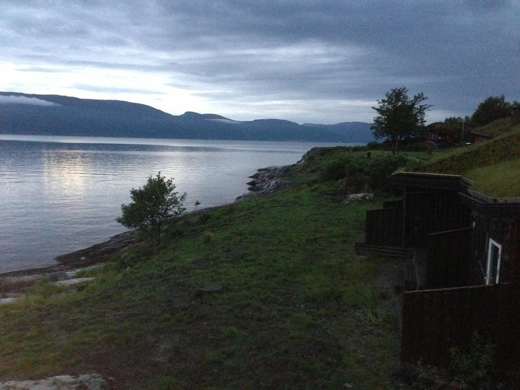 Brekkestranda Fjordhotel Brekke  ภายนอก รูปภาพ