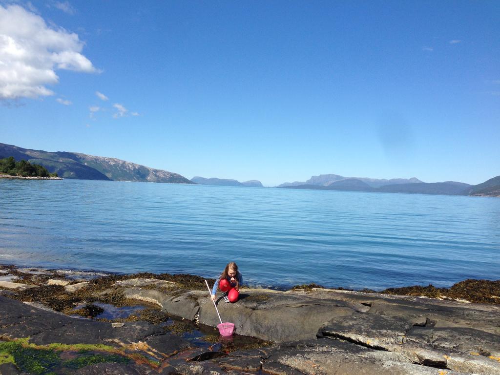 Brekkestranda Fjordhotel Brekke  ภายนอก รูปภาพ