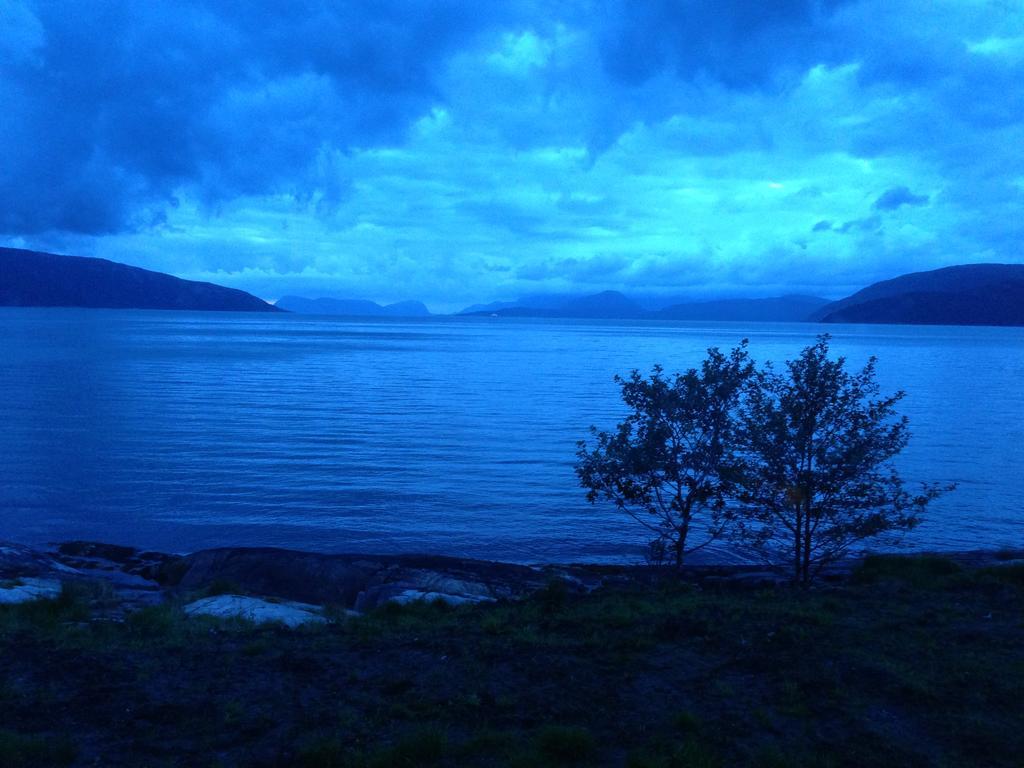 Brekkestranda Fjordhotel Brekke  ภายนอก รูปภาพ