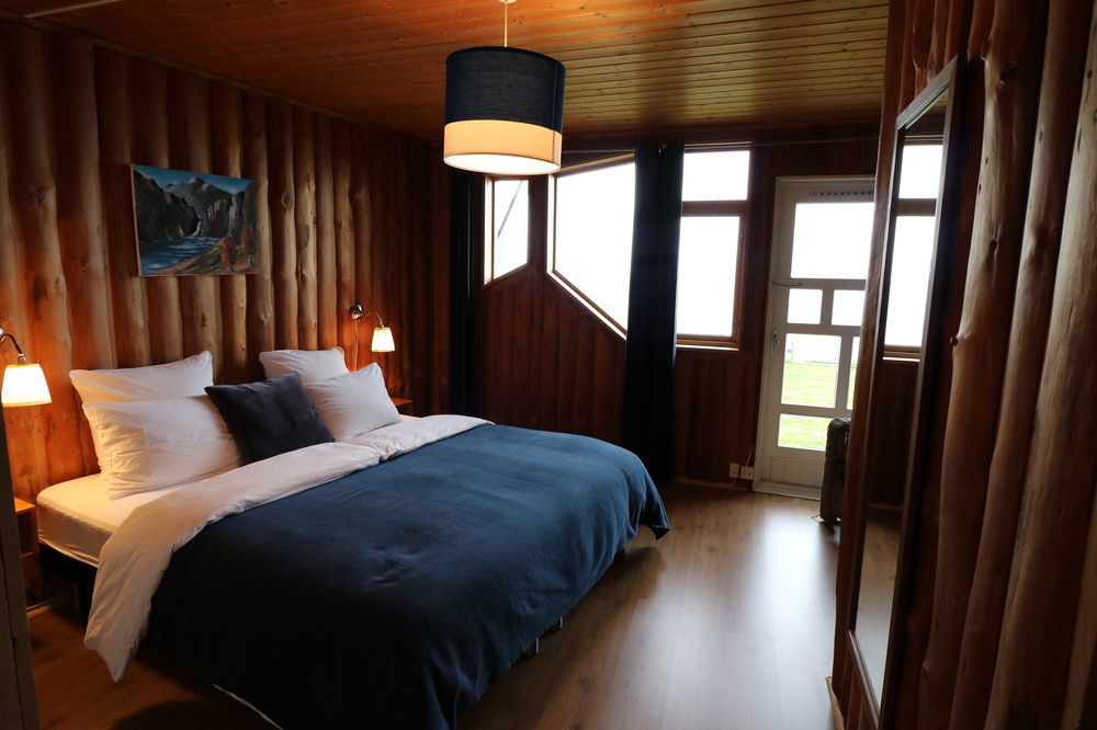 Brekkestranda Fjordhotel Brekke  ภายนอก รูปภาพ